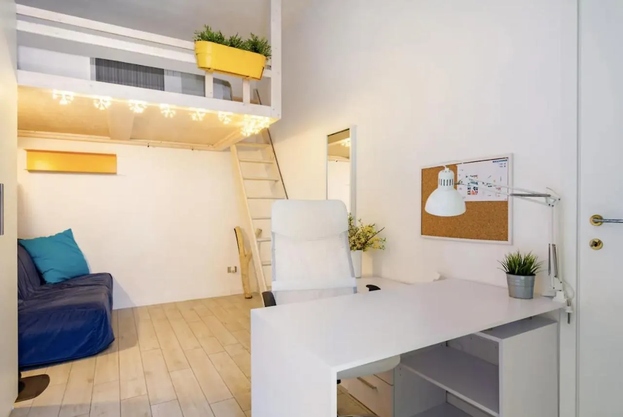 Modern Apartment, Centro Piola Milan Italy